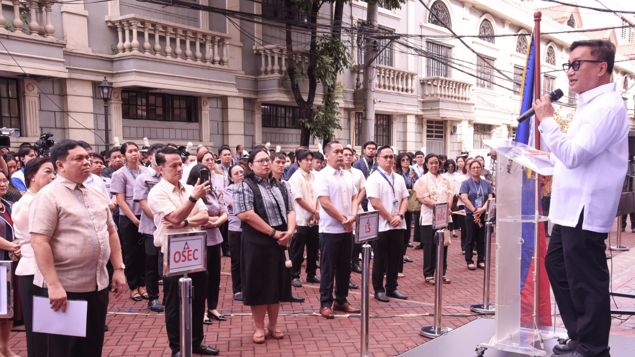 Philippines new labor chief adopts open-door policy for workers, unions and employers