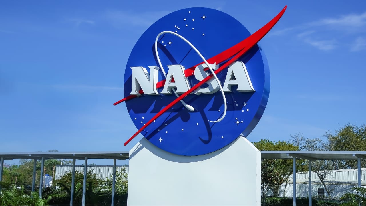 Nasa is closed: US shutdown leaves space agency offline