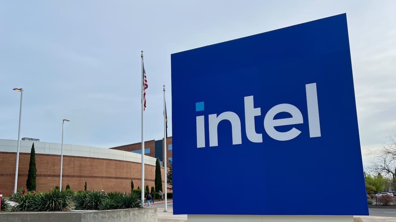 Intel deepens restructuring with 669 new layoffs, over 3,000 this year