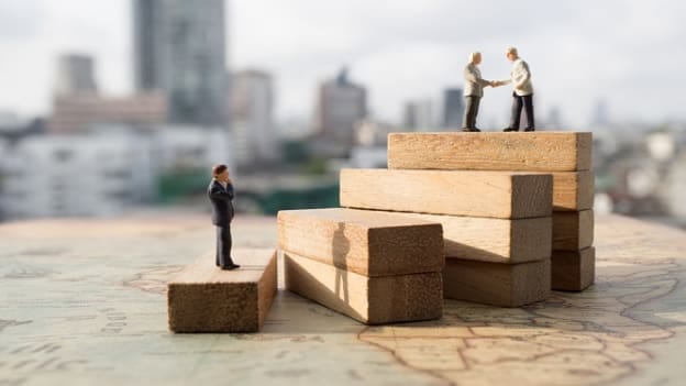 Titan MD Bhaskar Bhat to retire by 2019 end