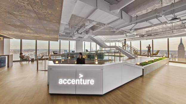 After 19,000 layoffs, Accenture pushes back new-hire start dates