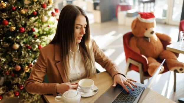 Don't be the Grinch! Strategies for productivity and holiday joy at work