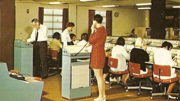 Workplace nostalgia: How ‘90s office culture compares to today