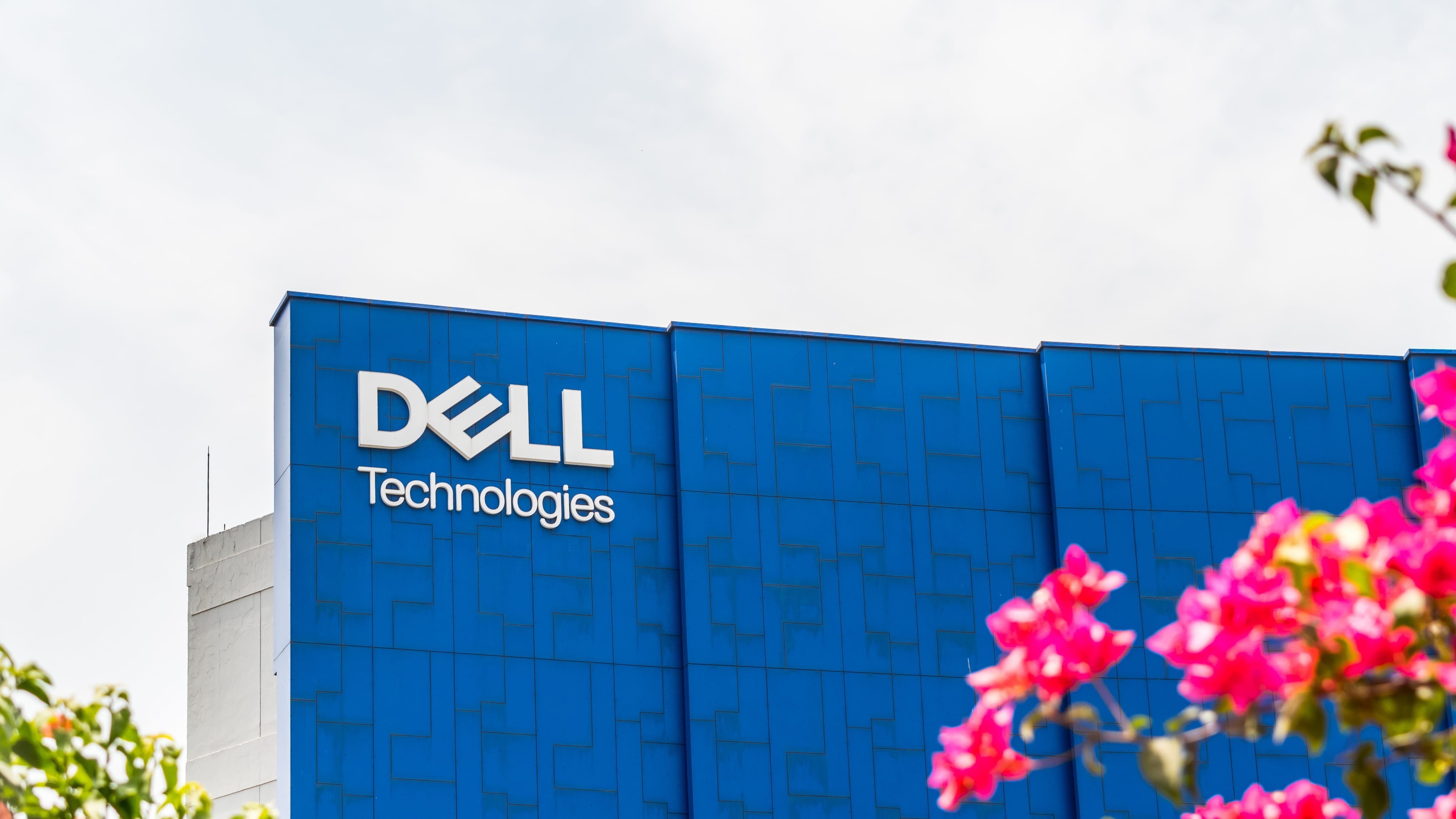 Dell workforce declines by about 11,000 employees in fiscal 2026