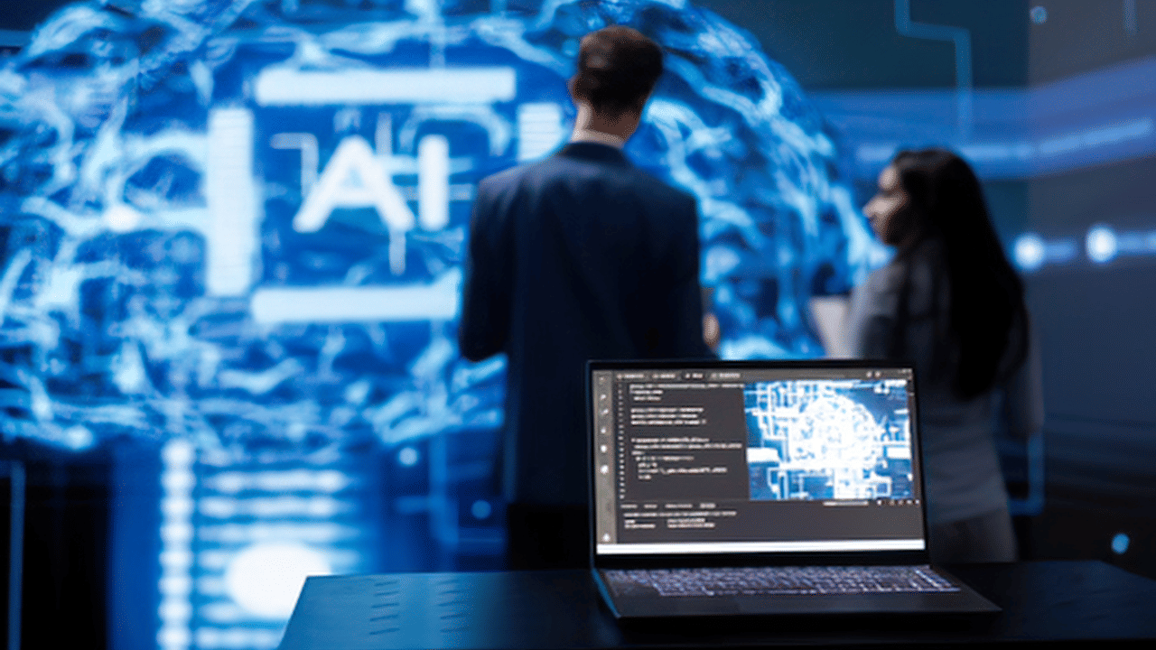 HR leaders urged to rethink workforce mix as AI, skills gaps and talent costs rise