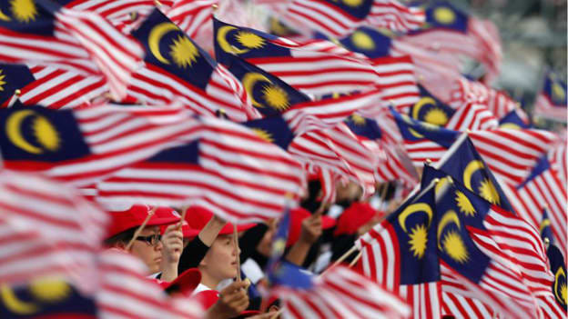 Overcoming economic challenges with a restructured & united Malaysia