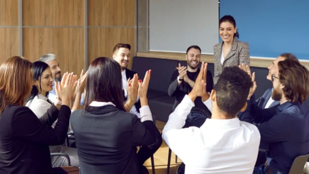 Outlook 2024: What will reshape the culture of reward and recognition trends
