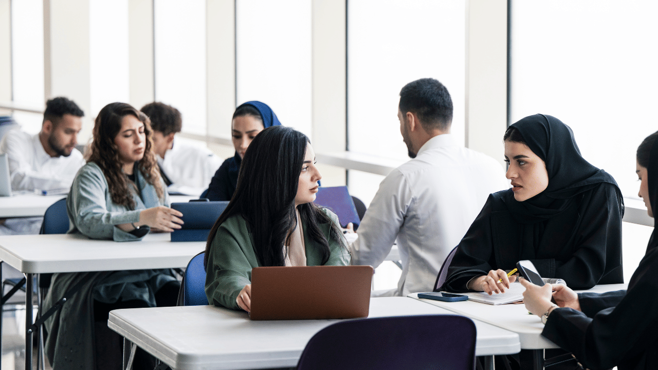 Saudi Arabia's expat salary premium shrinks as hiring slows and budgets tighten