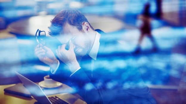 Quiet Cracking: The new workplace trend costing employee wellbeing—and $438 billion