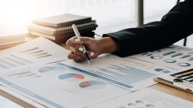 Data-driven HR and people analytics in Australian workplaces