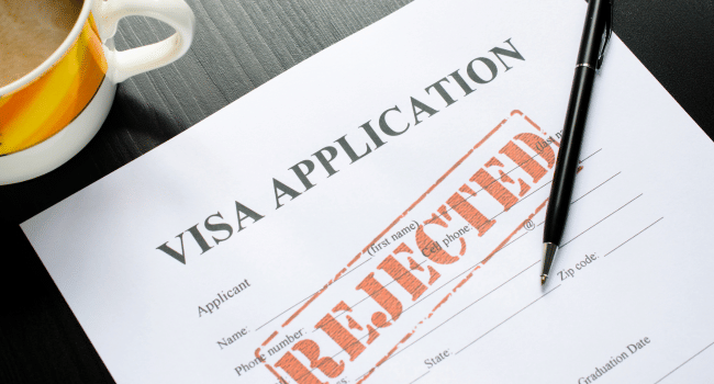 UAE halts issuing new tourist and work visas for nine countries?