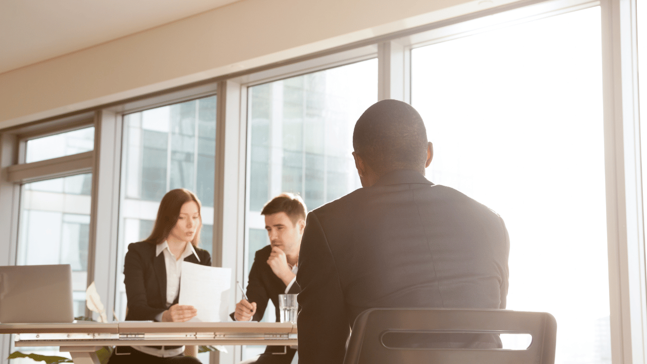 Employers urged to be transparent on AI use amid widening trust gap with jobseekers