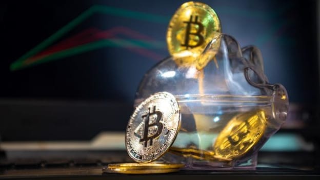 Dubai court approves cryptocurrency as a valid salary payment option