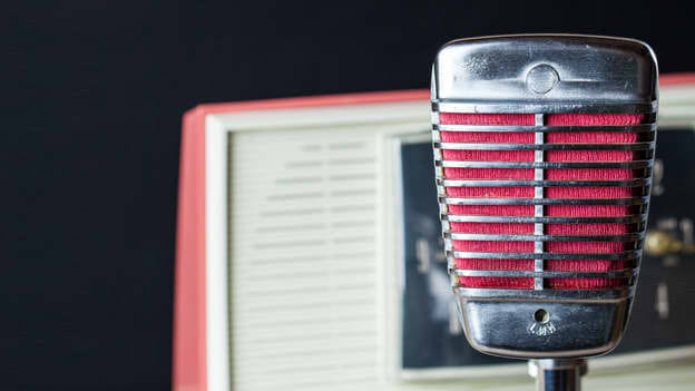 The first cut is the sweetest: What should a new leader tell his team?