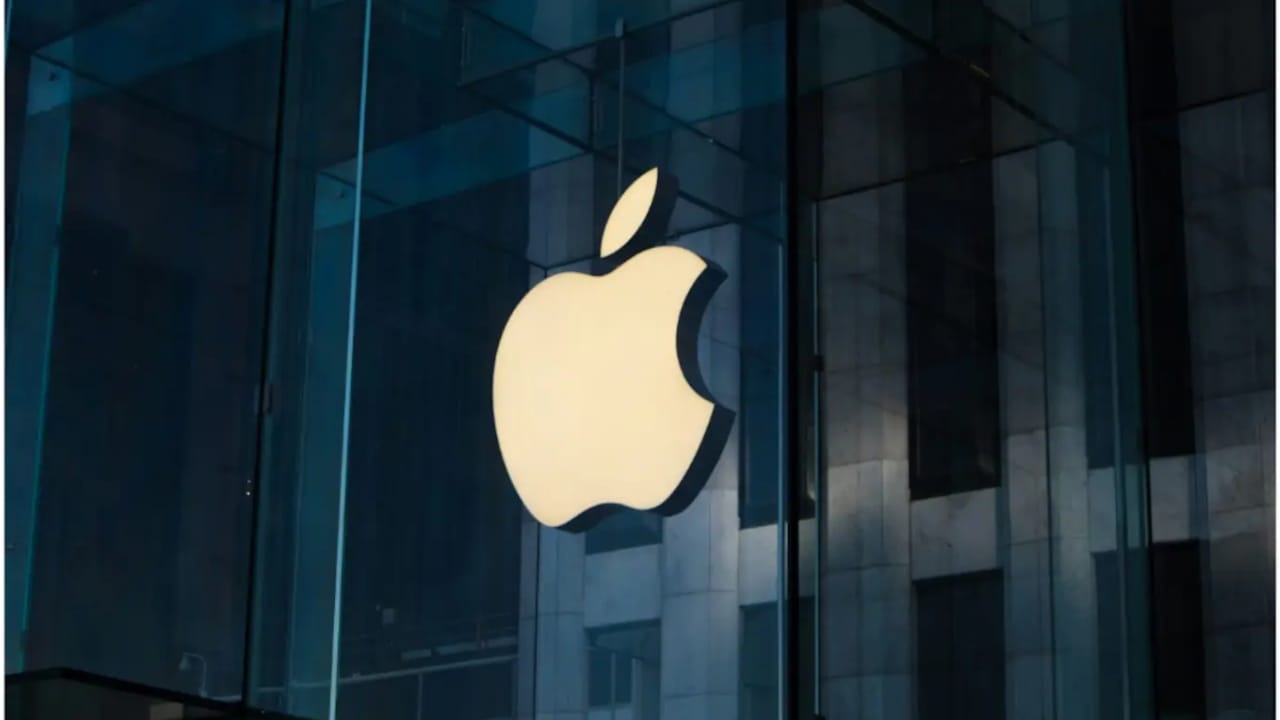 Apple cuts sales roles in rare move as tech layoffs widen