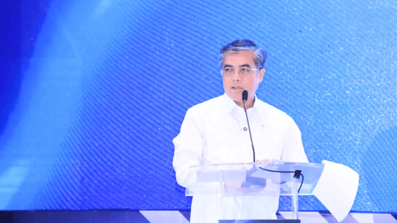 AI could boost workplace productivity by up to 40% with redesigned workflows: Indonesia minister