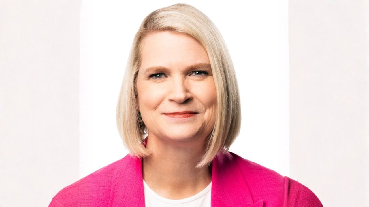 Microsoft diversity head to step down as HR team undergoes major restructuring