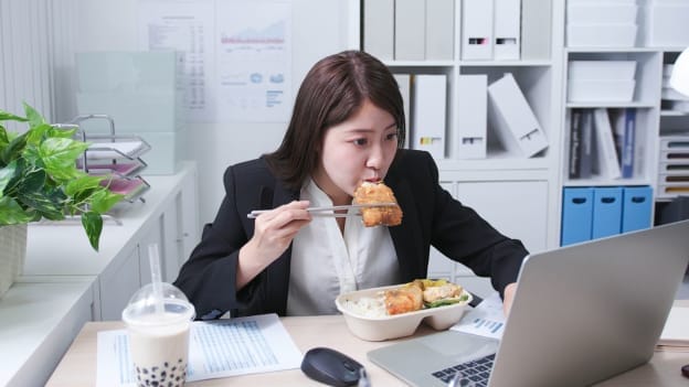 Rethink lunch breaks to boost Singapore workers’ productivity, study suggests