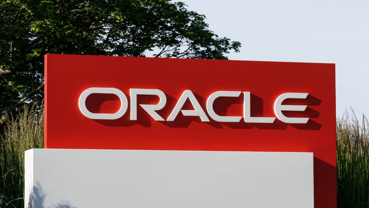 Oracle plans $50 billion raise to build AI cloud infrastructure that will also power HR tech growth
