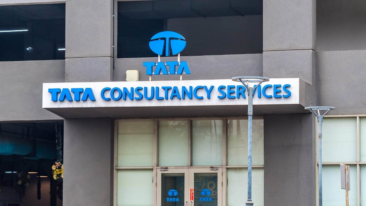 TCS headcount falls by 11,151 in Q3 FY26, extending workforce decline