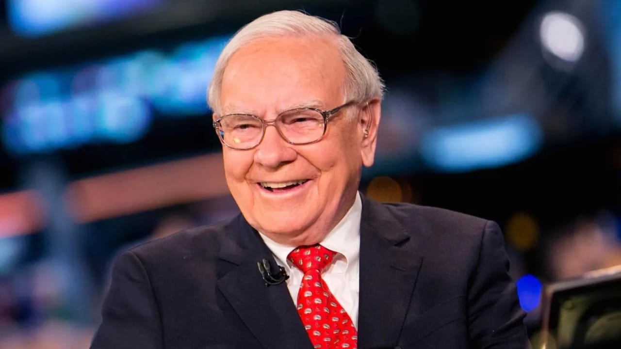 Warren Buffett ends historic run as Berkshire Hathaway CEO