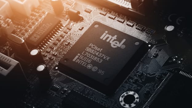 Intel plans to cut thousands of jobs hit by PC slowdown