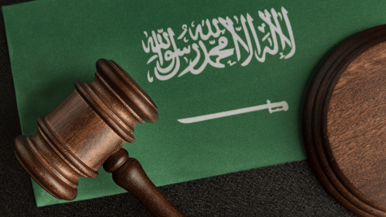Saudi court overturns salary deduction imposed on visually impaired employee