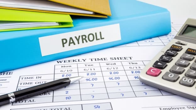 6 Key essentials to manage a smooth year-end payroll process