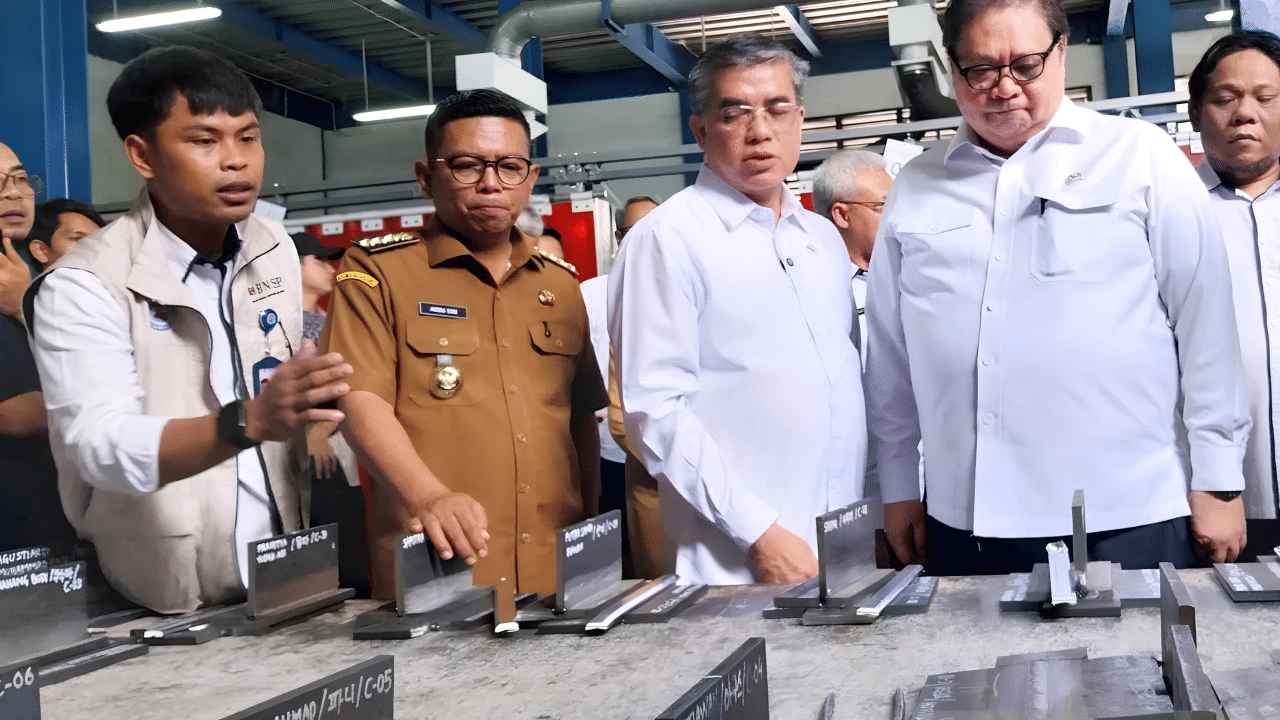 Indonesia to add up to 19 vocational training centres to close skills gaps