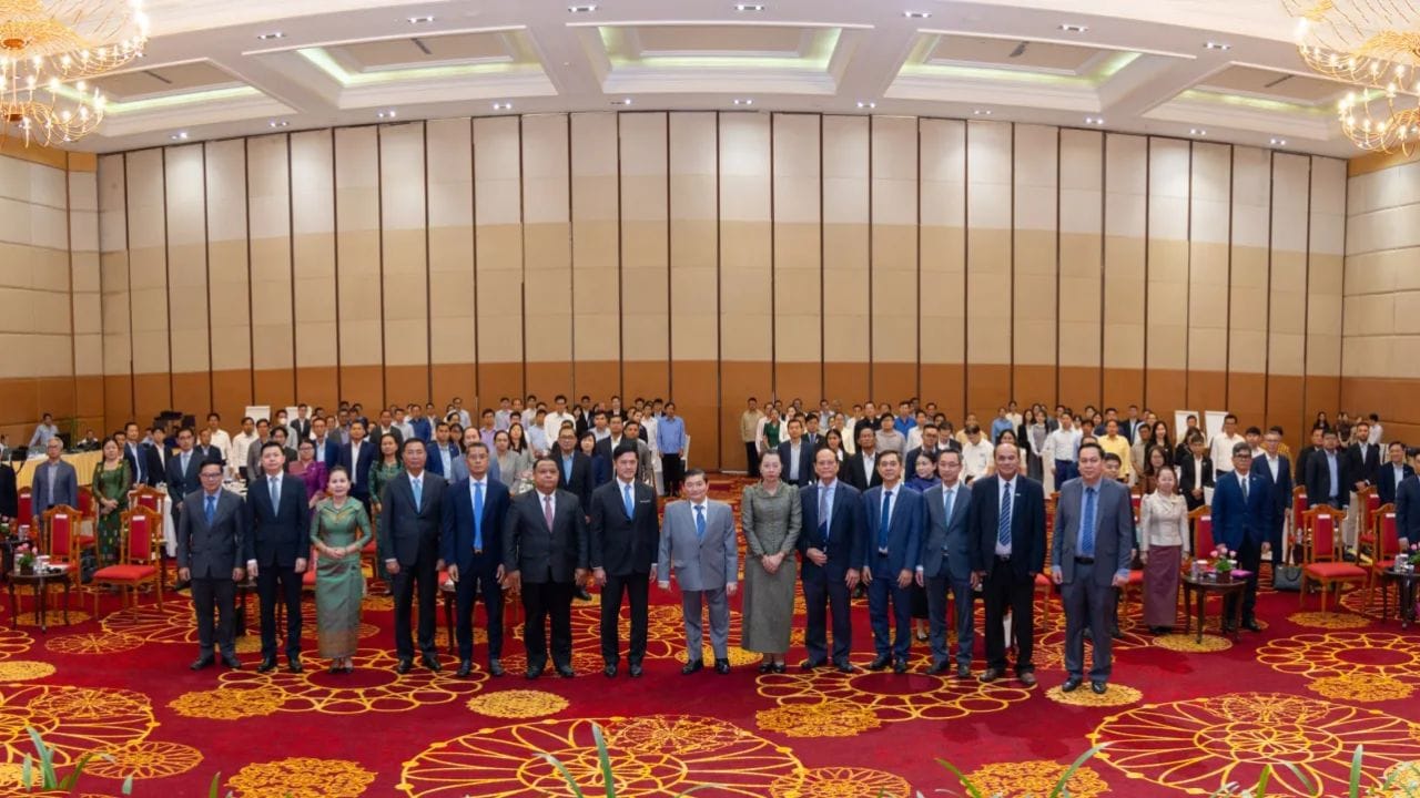 Cambodia advances first occupational safety and health law with ILO support