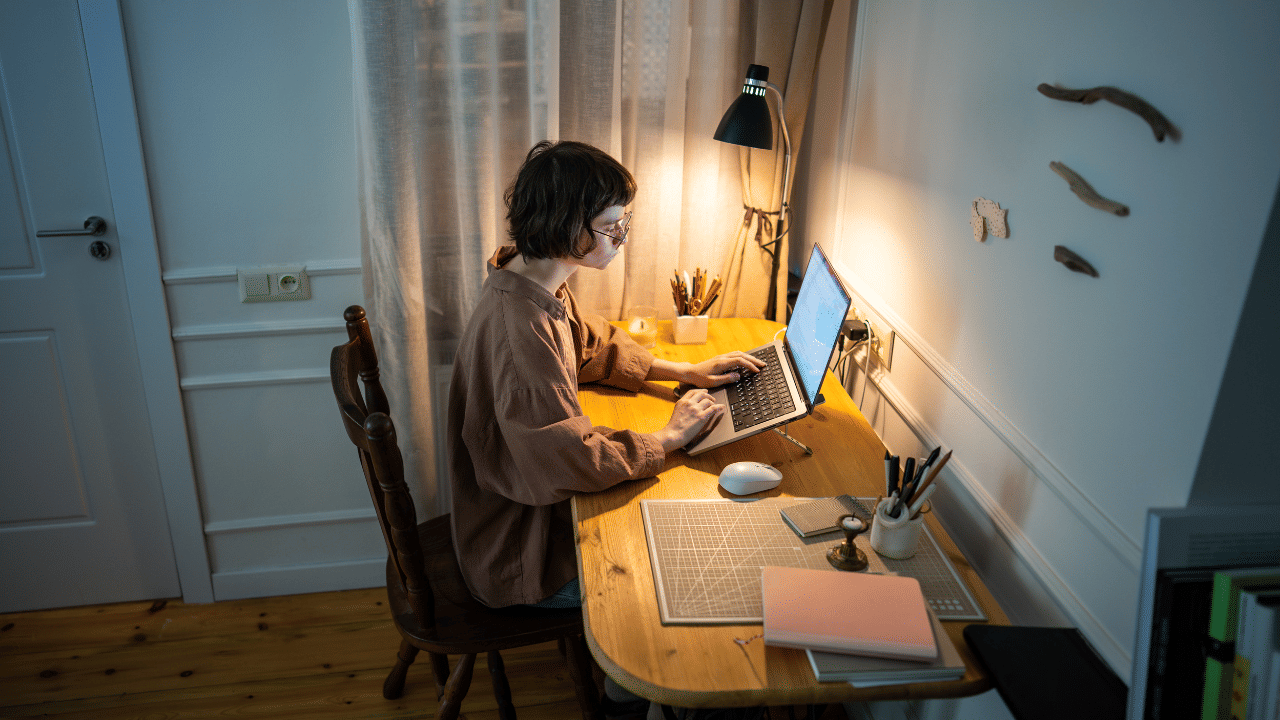Freelancing goes mainstream as 60% of workers pushed by financial pressures and lifestyle priorities: Report