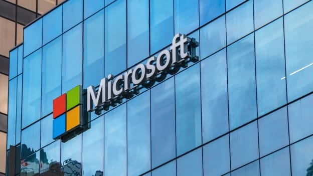 Microsoft plans to lay off nearly 1,000 workers over weaker sales