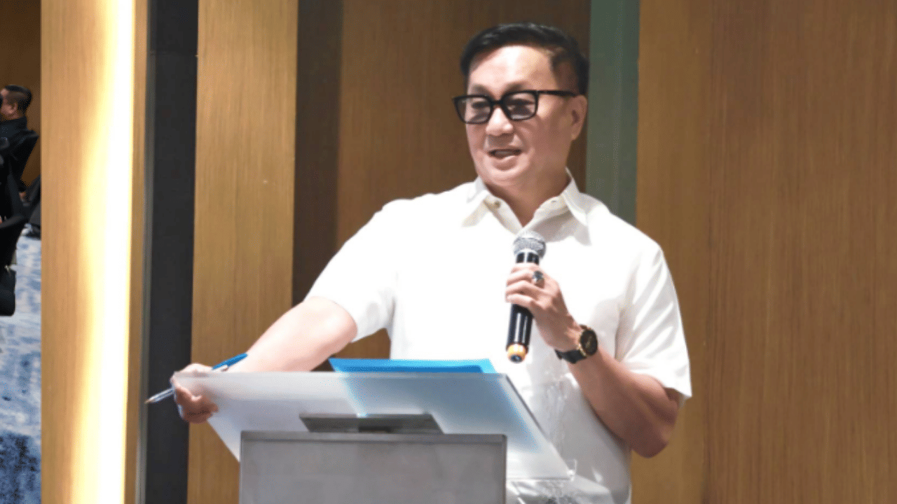 Philippines labour chief calls for regular mid-year wage reviews