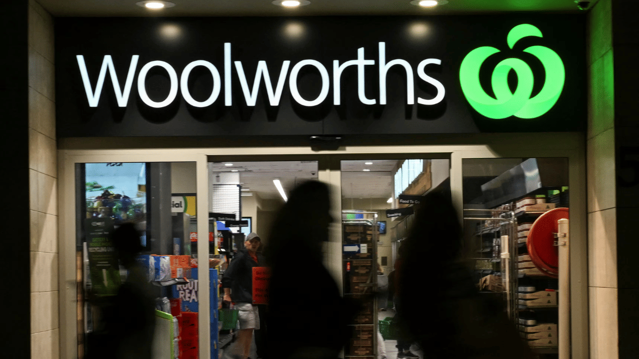 Woolworths faces fresh class action over alleged staff underpayments in Australia