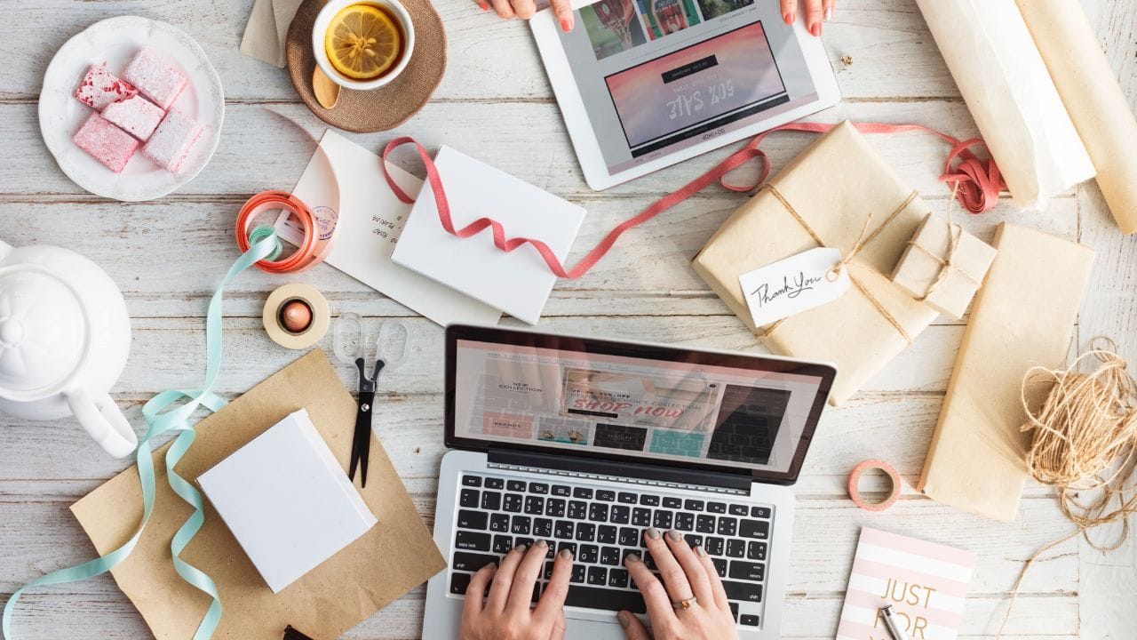 Festive workplace gifting: Benepik gift cards as the smarter choice