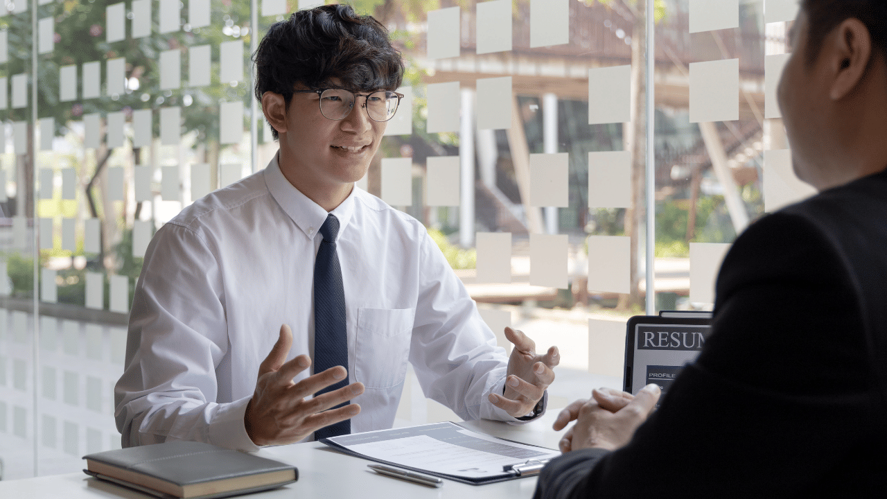 HR demand in Singapore dips sharply towards end of 2025