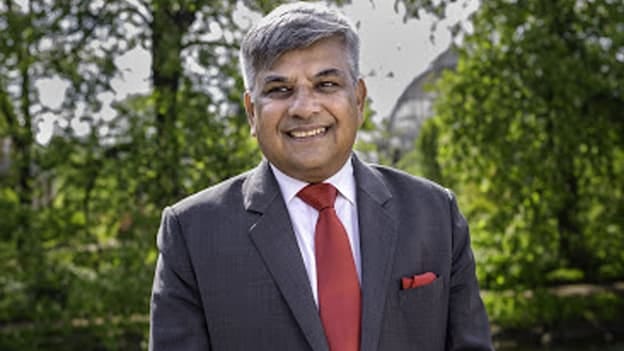 A crisis does not make a leader, it only unveils the true ones: Kamal Bali, Volvo Group India