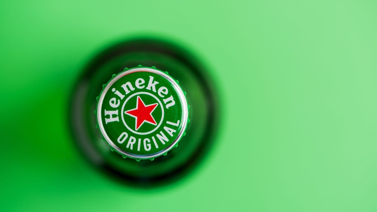 Heineken announces 6,000 job cuts after CEO resignation and weak consumer demand