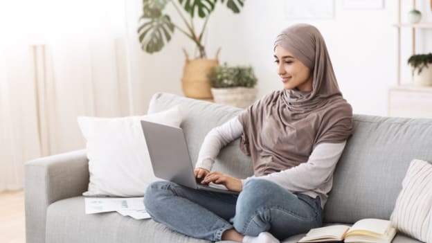 Dubai's remote & flexibile work options boost job satisfaction, productivity & eases traffic