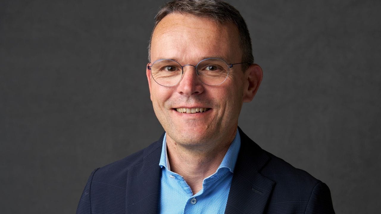 Curious how NTT Data’s HR team screens 2.8 million CVs a year? Data engineers in action, reveals CPO Stijn Nauwelaerts 