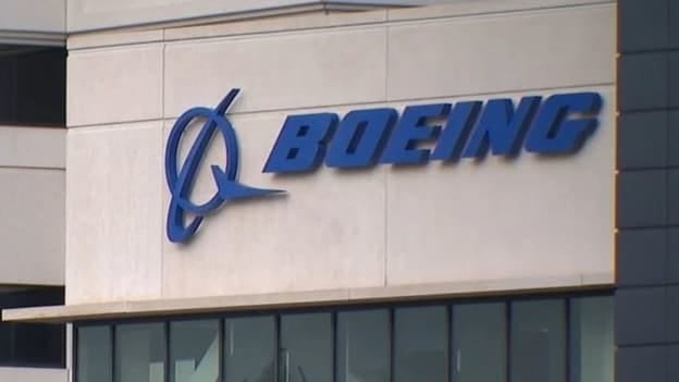 Boeing slashes jobs: Layoff notices sent to 2,200 employees