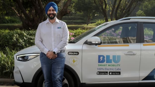 After multiple leadership exits, BluSmart Mobility delays employee salary payments