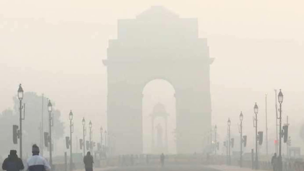 Delhi mandates 50% work from home under emergency pollution curbs