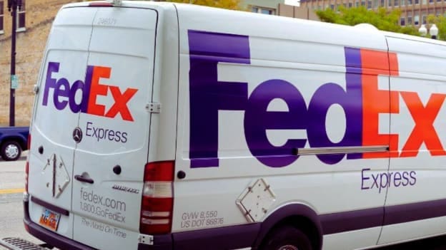 FedEx announces layoffs: Up to 2,000 employees affected by cost-saving strategy