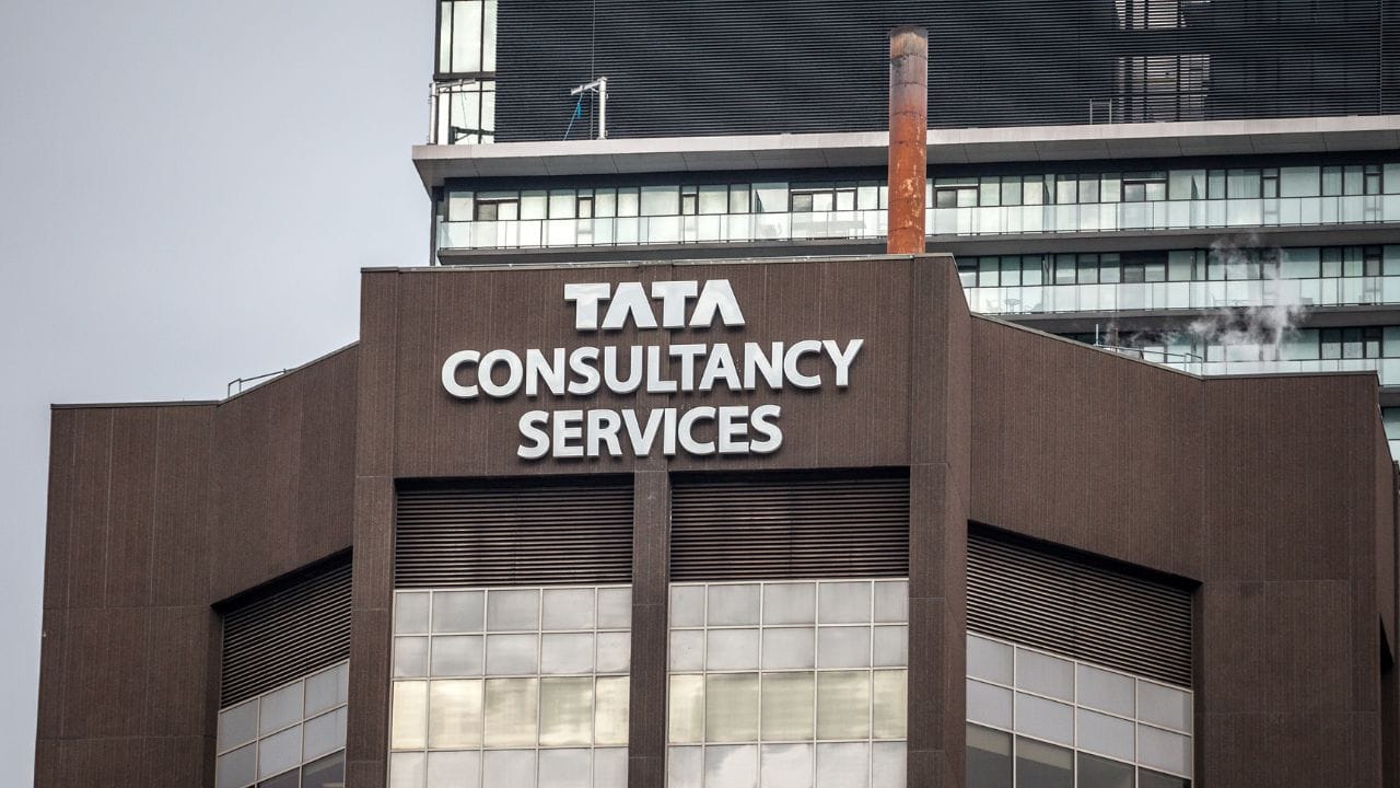 TCS increases referral incentives to ₹40,000 to secure mid-level tech experts