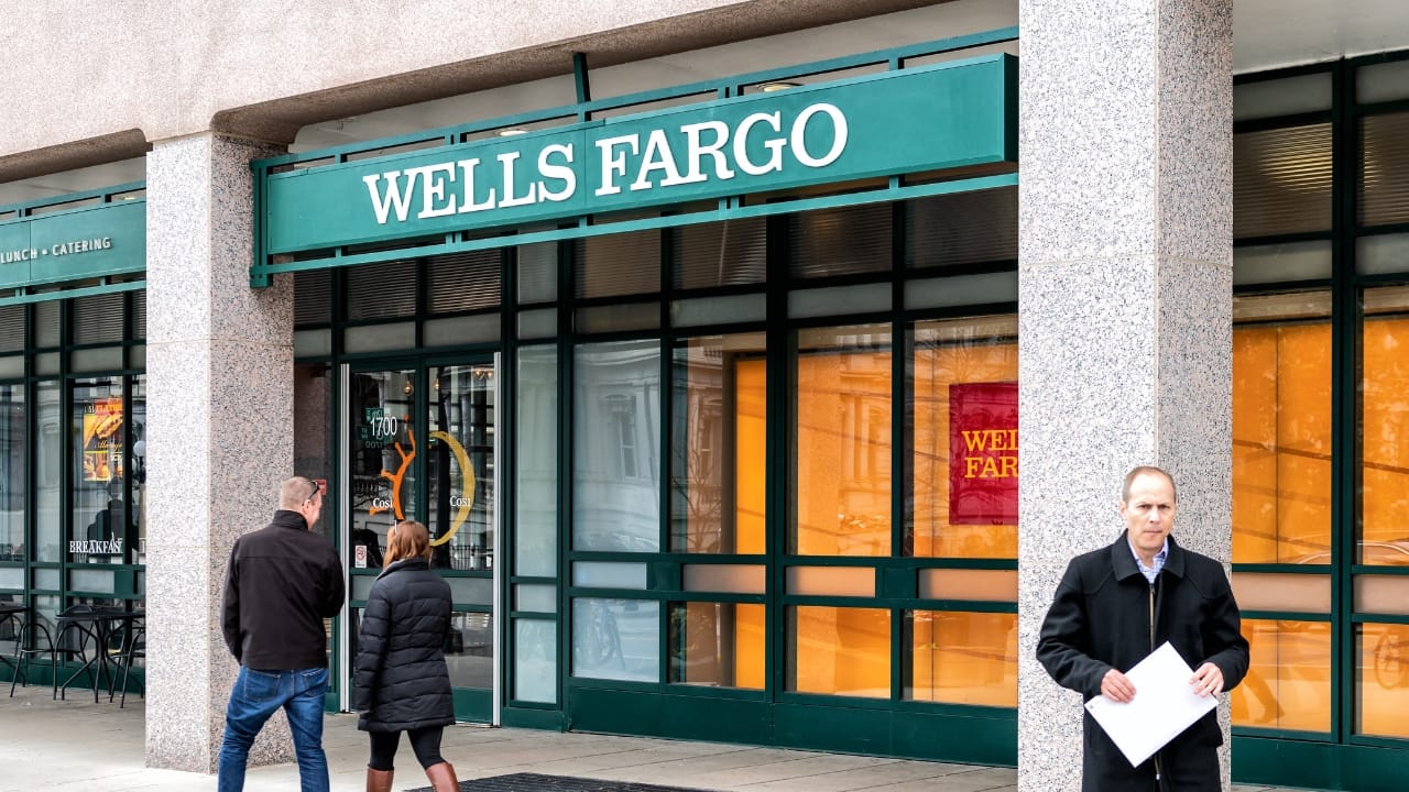 CEO pay at Wells Fargo rises 28% following regulatory progress
