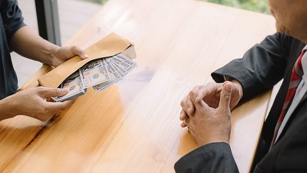 81% of businesses are using sign-on bonuses in an attempt to attract top talent: Report