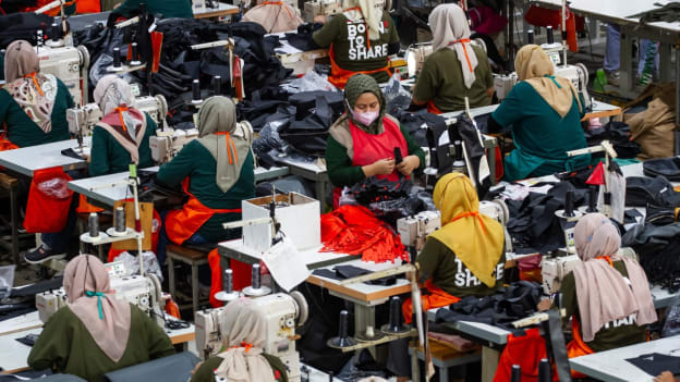 Indonesian textile giant Sritex fights back against bankruptcy, vows to protect 50,000 jobs