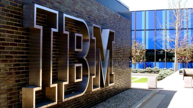 IBM puts hiring on hold, introduces AI to replace 7,800 jobs