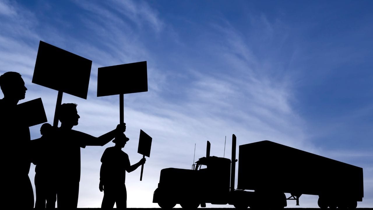 ACT public servants to strike as pay negotiations with government reach deadlock
